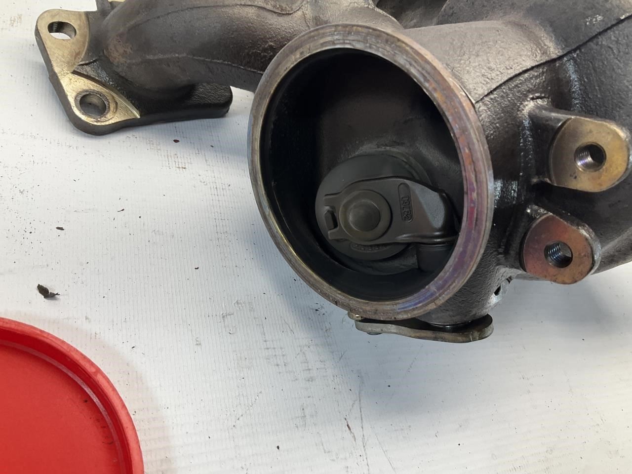 19-23 Maserati Levante 3.8L Right Turbocharger Supercharger W/ Exhaust Manifold