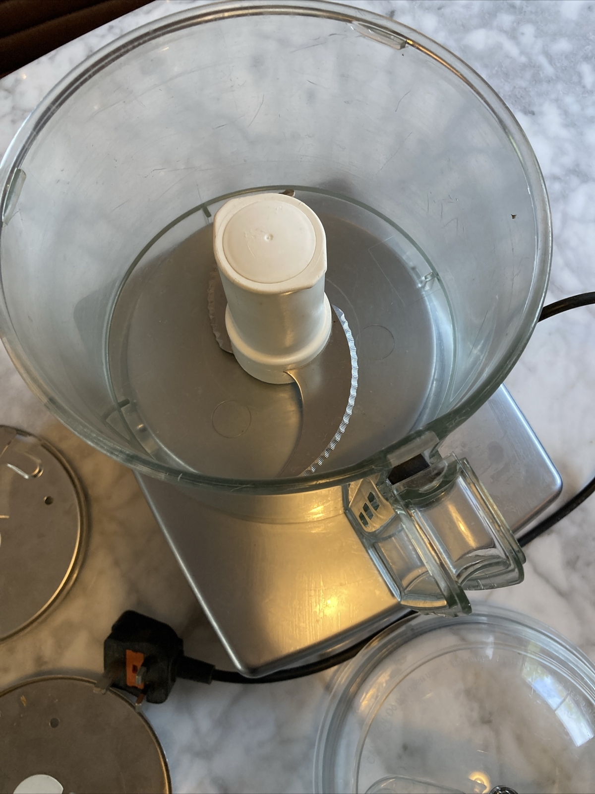 Magimix Cuisine 4200XL Food Processor Silver & Accessories. See