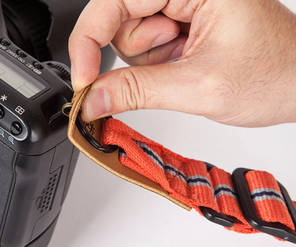 Correa para cámara fotográfica Crumpler The Anchor (logotipo negro) Foto 3 de 3