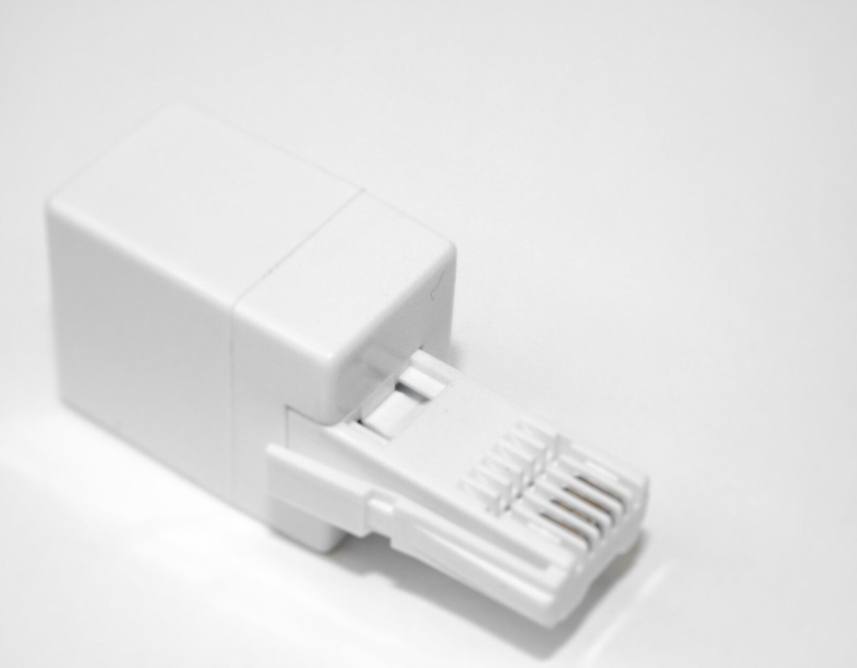 RJ11 to BT Telephone Phone Socket Plug Adaptor Converter US to UK