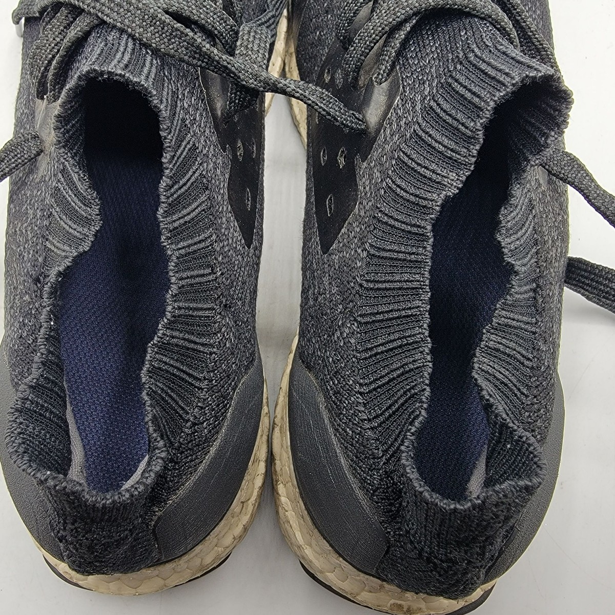 Adidas Ultra Boost Mens 8.5 Uncaged Carbon Black Running 