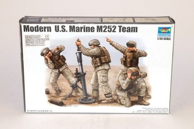 Trumpeter 00423 Moder U.S. Marine M252 Team 1/35 NOS OVP NEU