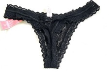 Oscar de la Renta Black Lace Thong Panties Ivory Rosebuds Size M NWT