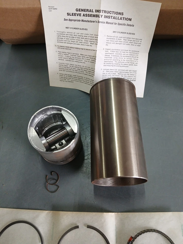 Kit de pistón y manguito de cilindro Perfect Circle 226-1208 - Tractor Ford 120 8N Foto 2 de 2