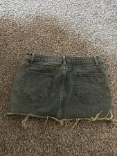 Vintage Denim Skirt with Frayed Hem and Pockets
