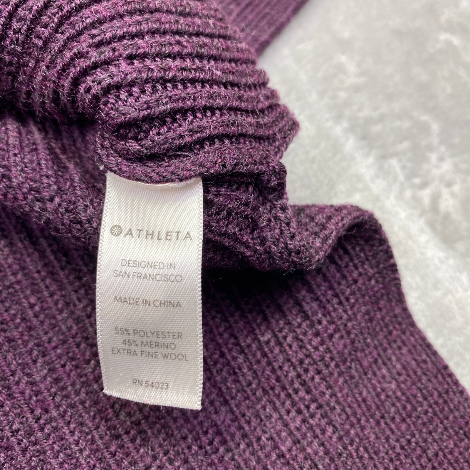 Athleta Switchback Pullover Sweater Purple V Neck… - image 5