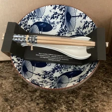 SH Home Paired Set of Blue & White Parasol Ceramic Ramen Soup Noodle Bowls 
