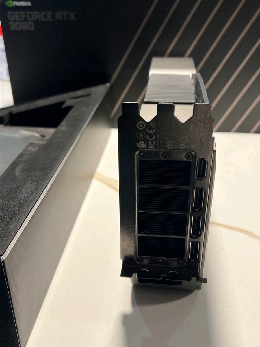 RTX 3090 Founders Edition おまけ付き NVIDIA GeForce RTX 3090 Founders Edition Graphics Card