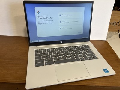 HP Chromebook Laptop MT7921 14  Screen with Charger - FREE SHIPPING