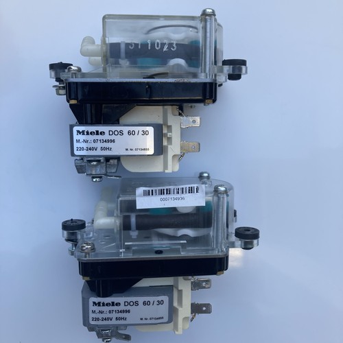 2 X Dosierpumpe, Schlauchpumpe DOS 60/30 Miele 230 Volt.