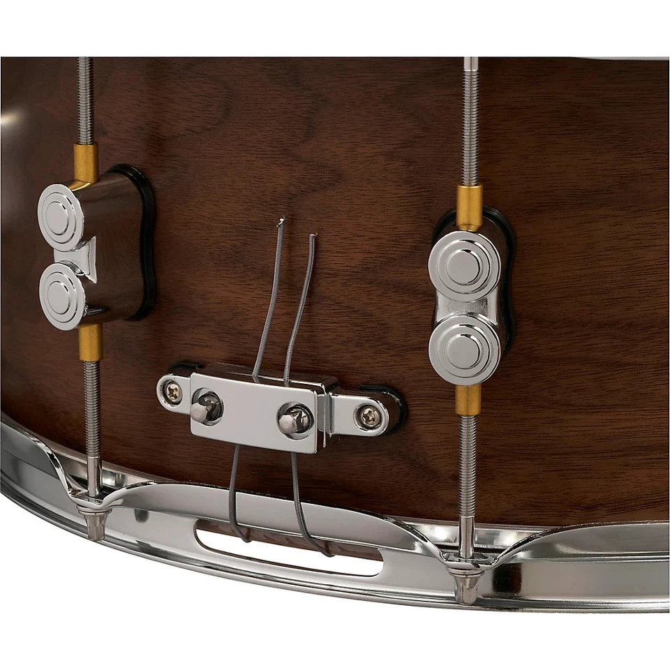 PDP by DW Concept LE 20-Ply Hybrid Walnut Maple Snare Drum 14 x 8 in Refurbished - Image 3 of 4