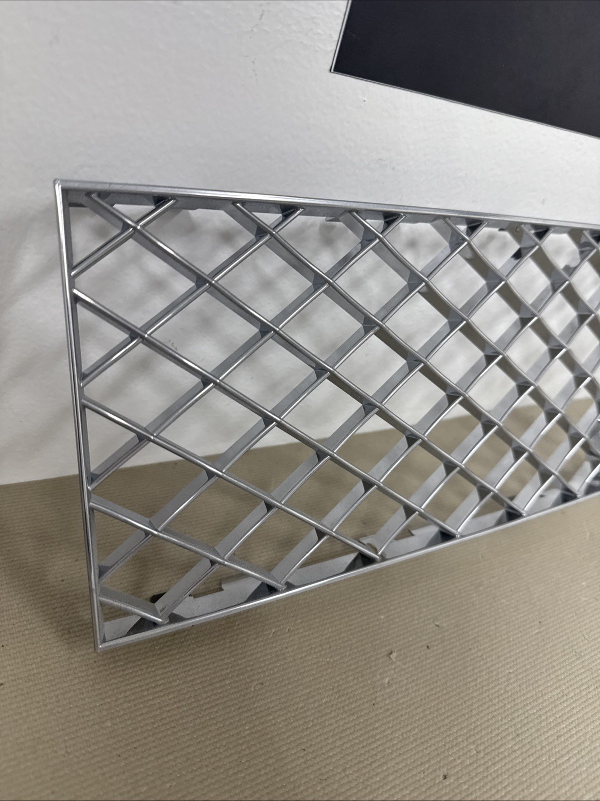 BENTLEY BENTAYGA Left Lower Bumper Air Guide Grill 36A807675L #149