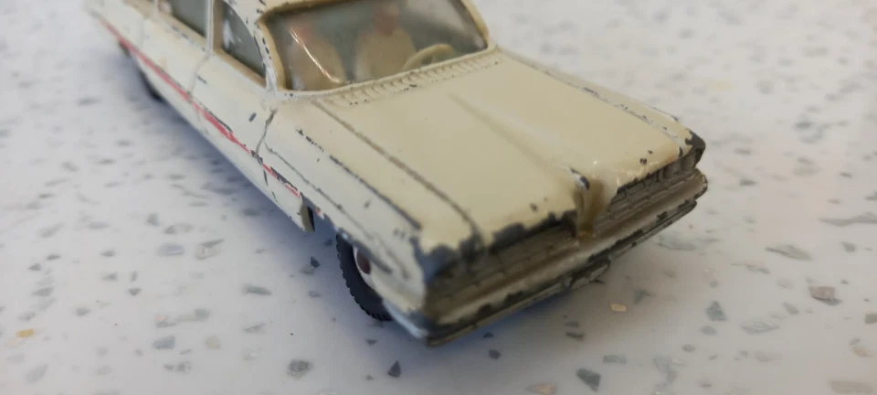 Ambulancia y paciente Dinky 263 Cadillac Superior Criterion. Sin caja Foto 4 de 4