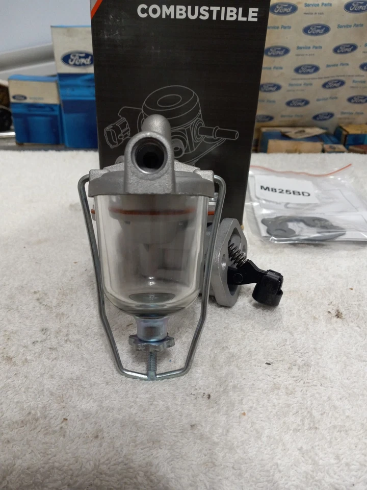 Bomba de combustible mecánica Carter M825 1939-48 Ford Lincoln Mercury cabeza plana V8 Foto 3 de 4
