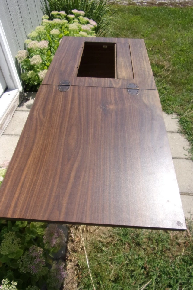 Antigo Gabinete de Máquina de Costura Desdobrável de Madeira Sear Roebuck Kenmore 1970 SOMENTE RETIRADA - Imagem 4 de 4