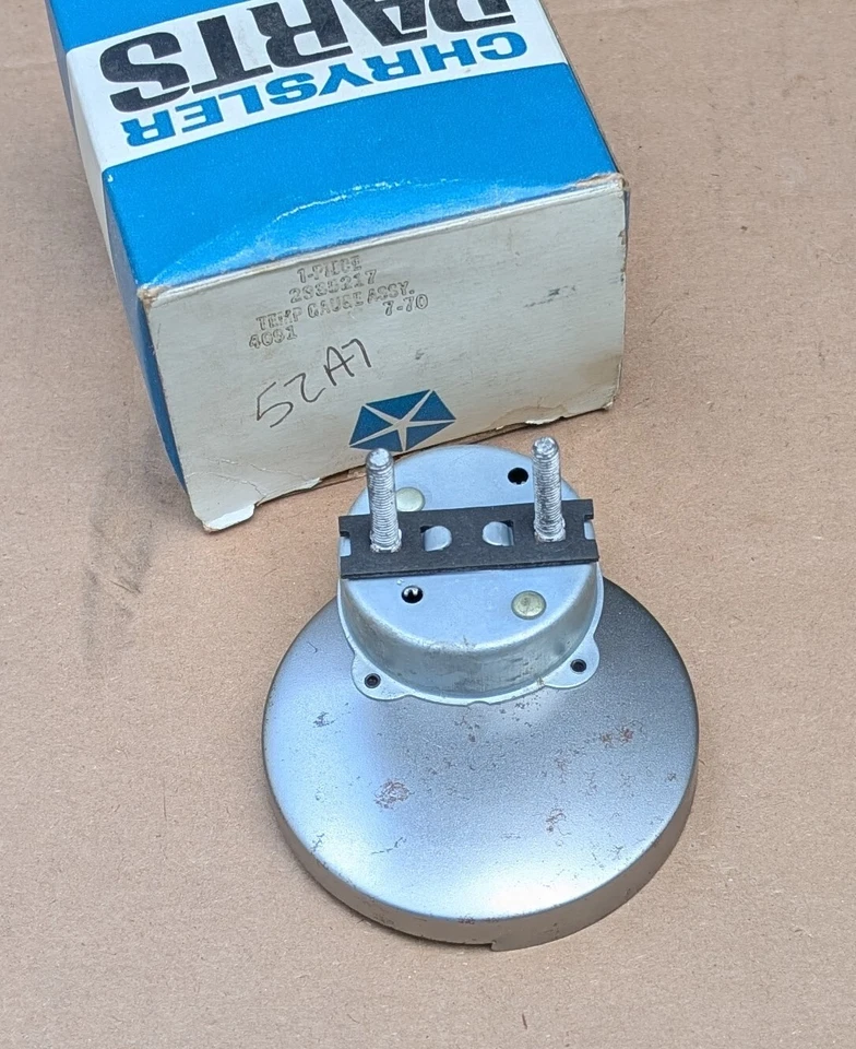 1971-74 Plymouth Dodge B-body Rallye Dash TEMPERATURE Gauge NOS Mopar - Image 2 of 2
