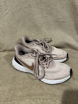 nike revolution 2019