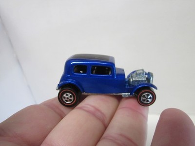 HOT WHEELS REDLINE  CLASSIC 32 FORD VICKY * BLUE COLOR * BLISTER PULL * STUNNER