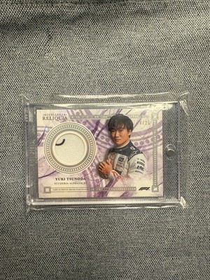 2023 Topps Eccellenza Formula 1 Yuki Tsunoda Reliquia /25 Driver Worn Swatch￼