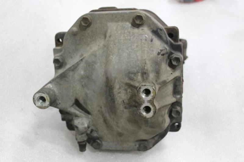 2005 LEXUS IS300 REAR DIFFERENTIAL CARRIER NON-LOCKING AUTOMATIC 41110-30863 Foto 3 de 4