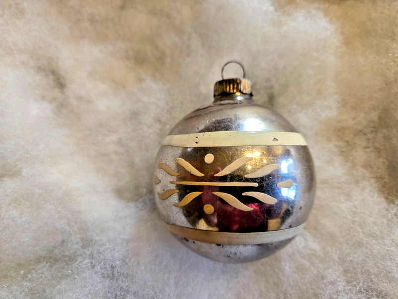 Vintage Mercury Glass Shiny Brite Christmas Ornament  1950's 3"