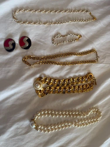 Vintage Trifari Monet Napier & Other Goldtone Jewelry Lot