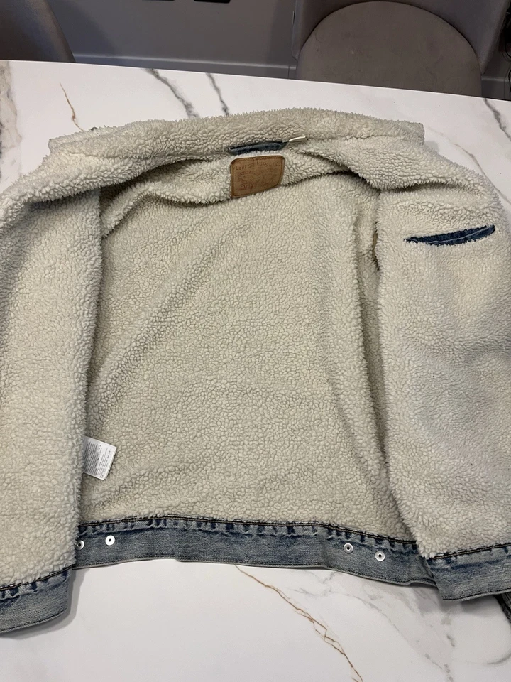 Levi's Type 3 Sherpa Trucker Jacket, foto 3 di 4