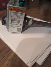 WATER HEATER NATURAL GAS VALVE AP14270G-1 NEW WHITE ROGERS