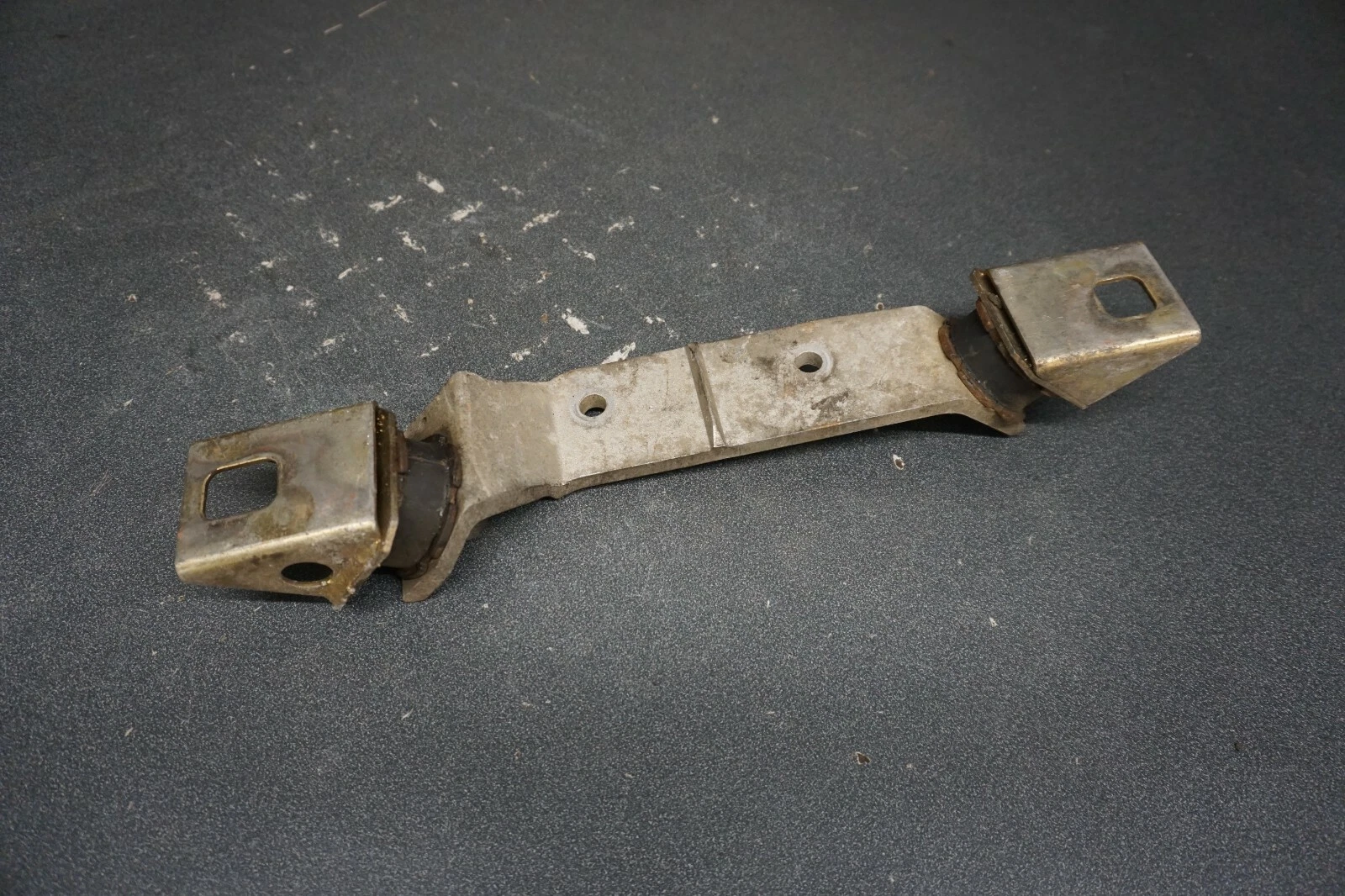 1996-1997 Ski-Doo OEM Mag Side Engine Support w/ Rubber Motor Mounts Formula III