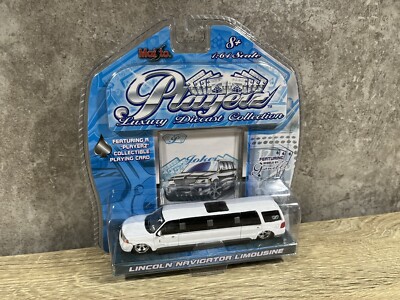 VERY RARE NEW Maisto Players LINCOLN NAVIGATOR LIMOUSINE 1/64 from