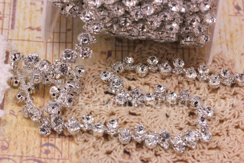 Catena strass in cristallo con cabochon tondi trasparenti creare bijoux applique - Picture 1 of 1