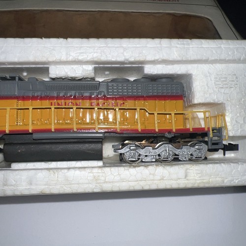 n scale locomotive - Picture 7 of 7