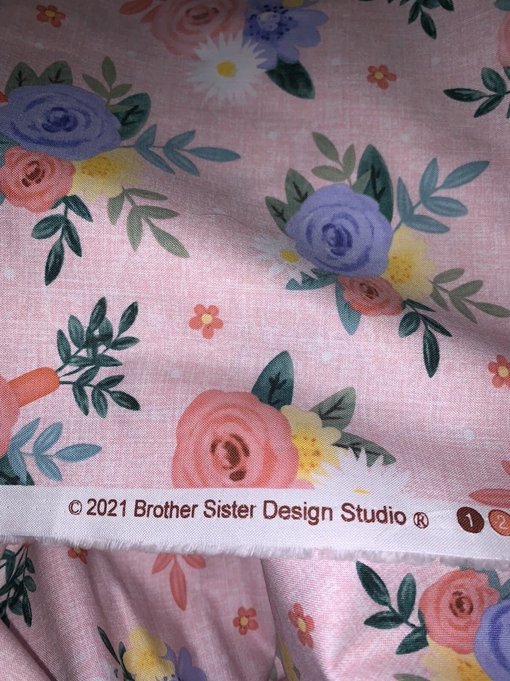 Tela de estudio Brother Sister Design flores rosas zanahoria primavera Pascua 5,5 yardas Foto 3 de 3
