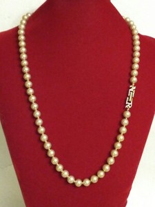 Authentic Vintage NINA RICCI Elegant Faux Pearl Gold Plated Necklace 1980's RARE