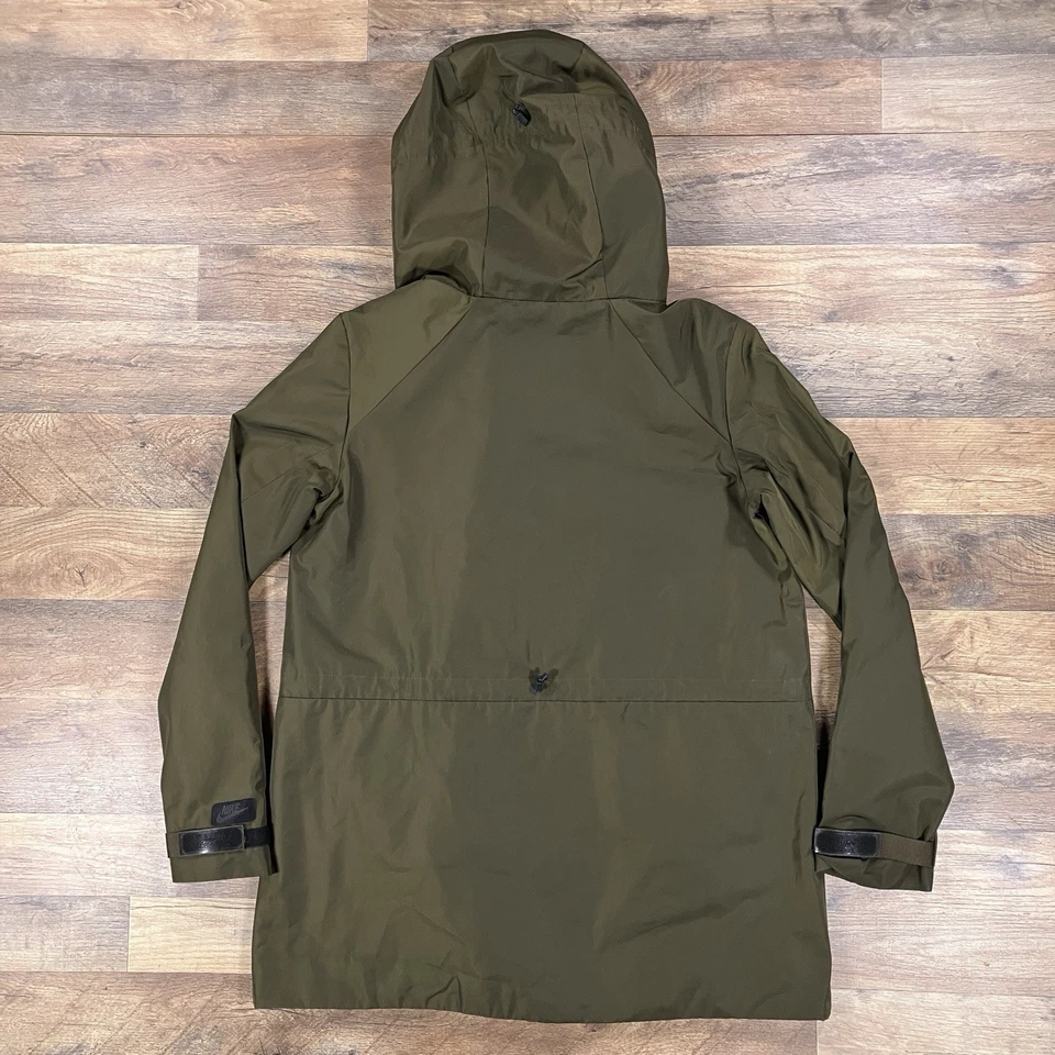 Chaqueta Nike Para Mujer Mediana Verde Utilidad Uptown Parka Forrada Cremallera Completa Con Capucha Foto 4 de 4