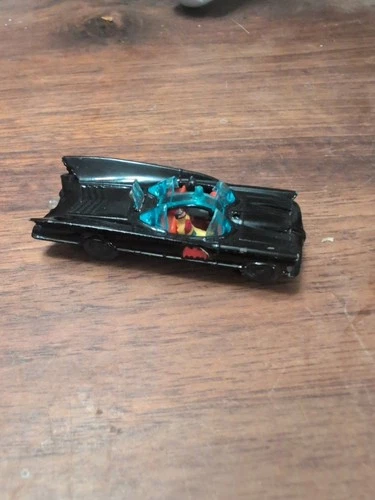 VTG Husky/Corgi Batmobile 1002 1960s No Tow Hook Blue Glass Grey Wheels