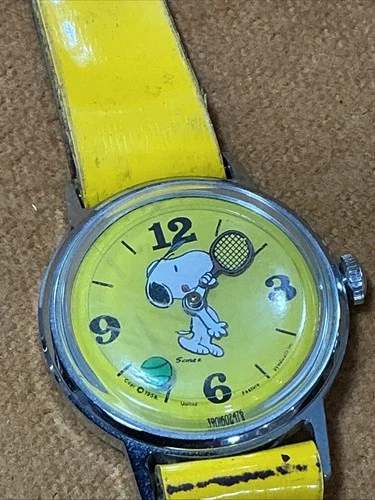 1970s Timex Snoopy Tennis Yellow MYSTERY  Watch Vintage Not working peanuts