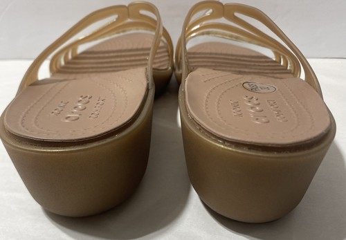 Sandalias Crocs Isabella para mujer 8 tiras bronce dorado gelatina sin cordones cuña nuevas sin etiquetas - Imagen 5 de 10