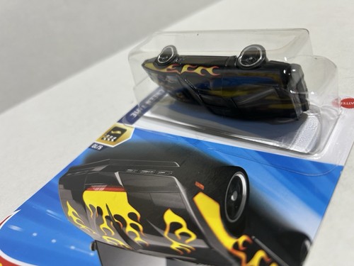 Hot Wheels K.I.T.T Knight Rider TV Car 1:64 Diecast Screen Time Series New - Picture 7 of 13