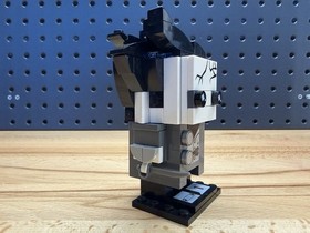 LEGO 41594 Captain Armando Salazar Brickheadz | RETIRED - COMPLETE
