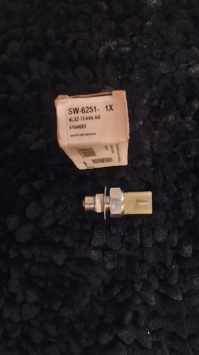Ford Motorcraft 4L3Z-7E440-AB Switch - Picture 1 of 3