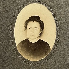 Antique Cabinet Card Photograph Beautiful Young Woman Thin Eyebrows Ghostly