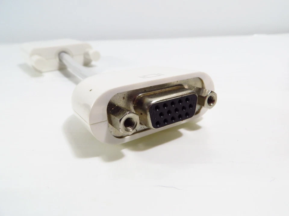 Genuine Apple DVI to VGA Video Adapter DVI-I Male to VGA Female - Image 3 of 4