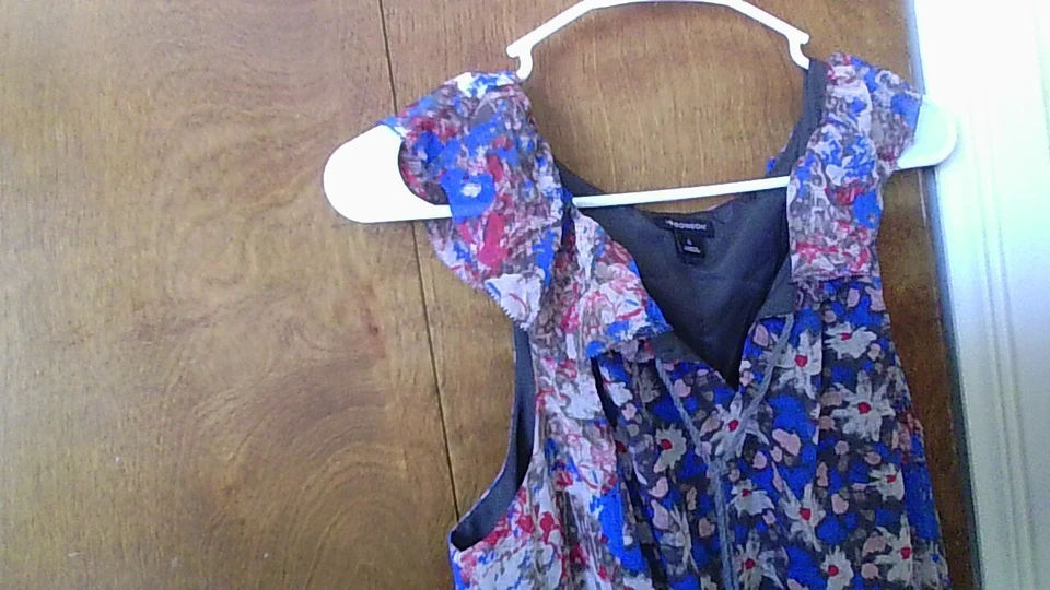 Vestido de Verano Bonito Multicolor I Corazón Ronson Floral con Volantes Talla L Sin Mangas Foto 3 de 4