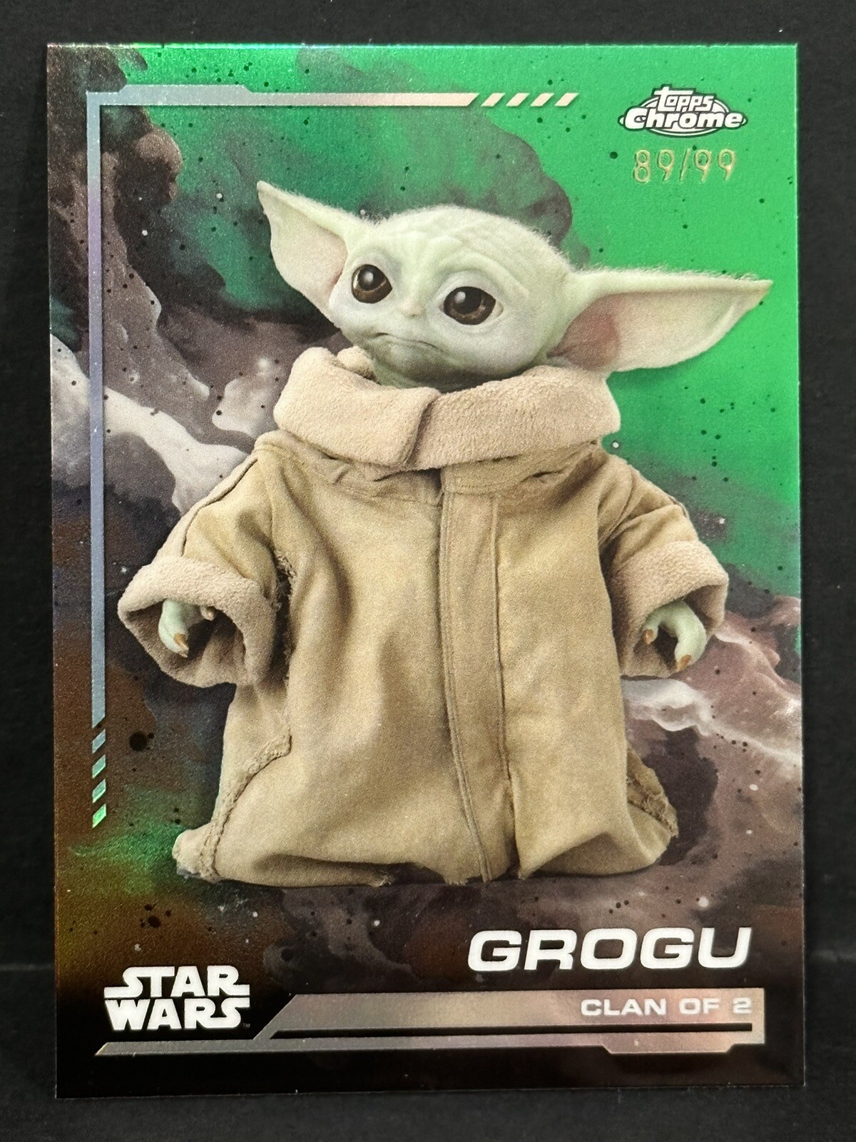 2024 Topps Chrome Star Wars The Mandalorian #22 Grogu Green Refractor /99