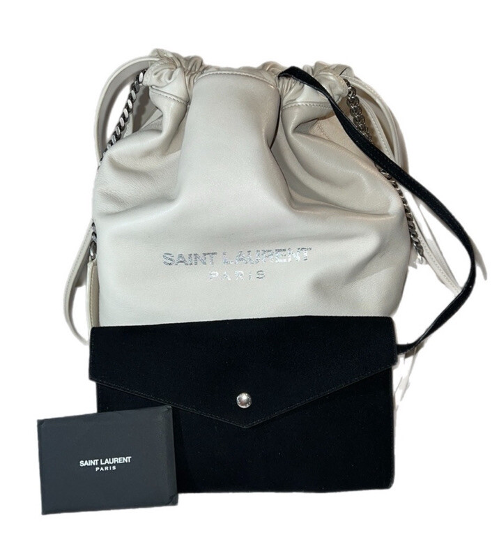 YSL Saint Laurent Borsa per orsacchiotto in pelle borsa a secchio crema argento con borsa