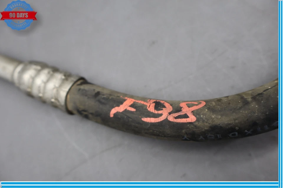 Manguera de tubo de aire acondicionado de 3,6 L OEM Volkswagen Touareg 11-17 Foto 4 de 4