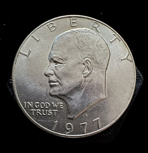1977 D Eisenhower $1 One Dollar Coin    #3