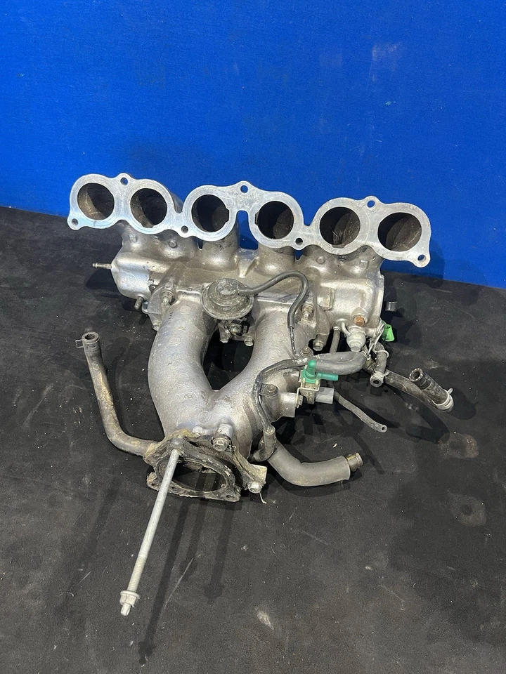 Lexus IS300 2005 colector de admisión superior del motor Foto 2 de 4