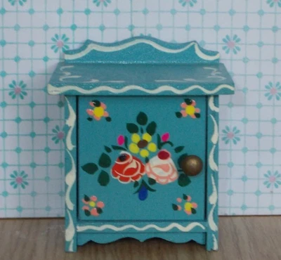 Dora Kuhn Nachtschränkchen Blau Bauern Malerei Puppen Möbel aus Holz Handgemalt - Bild 1 von 4